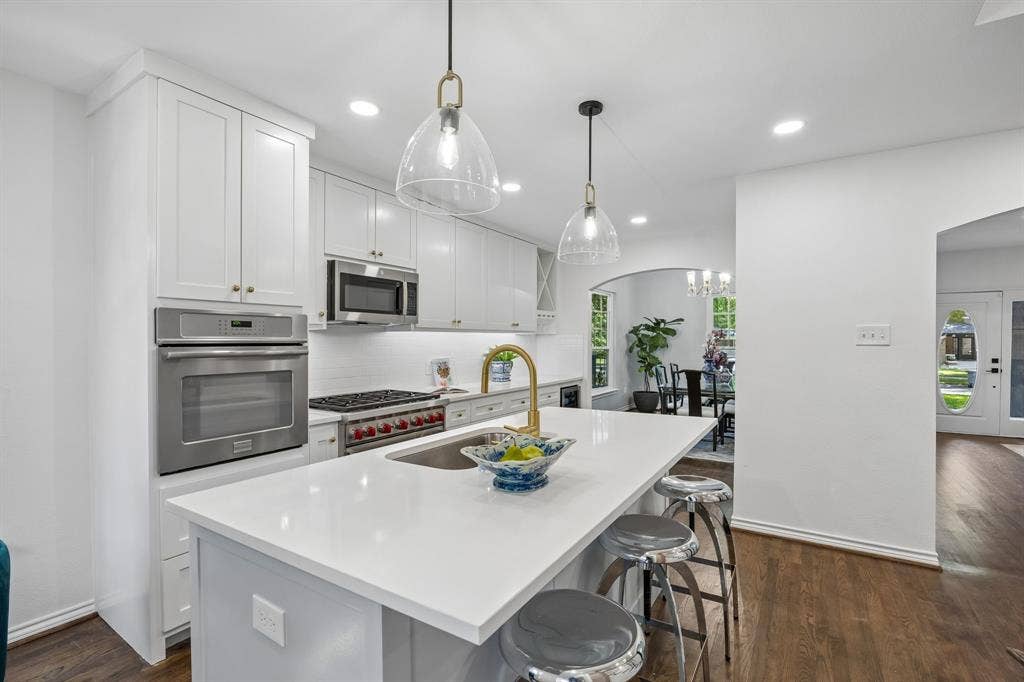 4915 Junius Street, Dallas, TX 75214 4915 Junius Street, Dallas, TX 75214