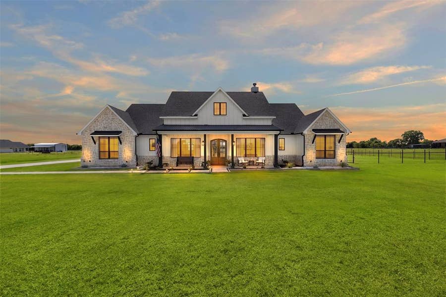 Property photo for 861 Brindley Road, Maypearl, TX