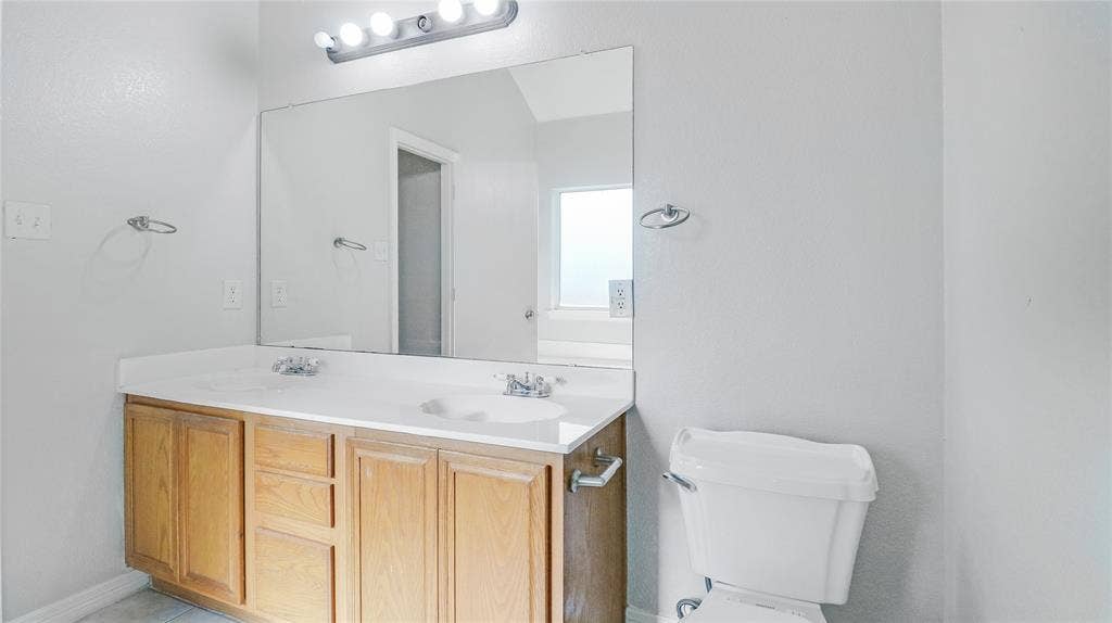 3401 Newgate Street, Midlothian, TX 76065