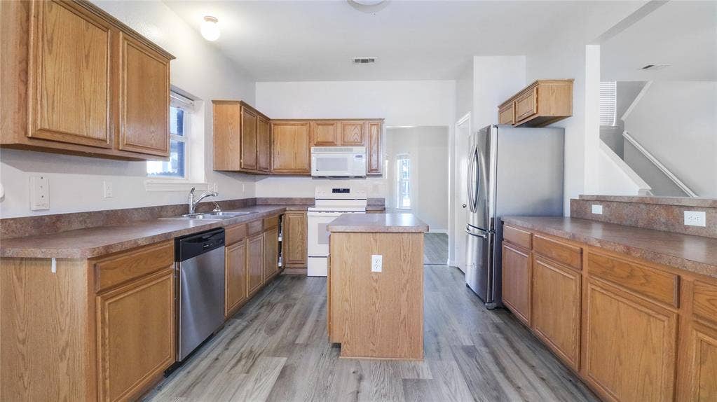3401 Newgate Street, Midlothian, TX 76065
