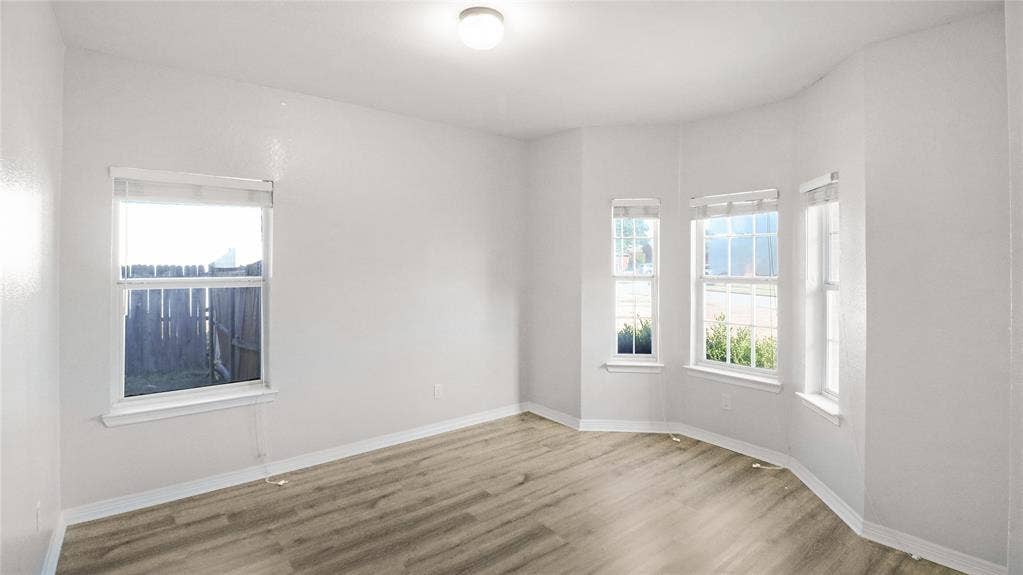 3401 Newgate Street, Midlothian, TX 76065