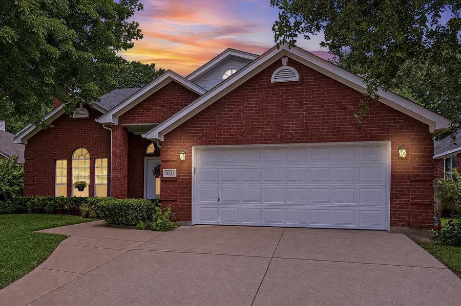 Property photo for 3133 Watercress Circle, Arlington, TX