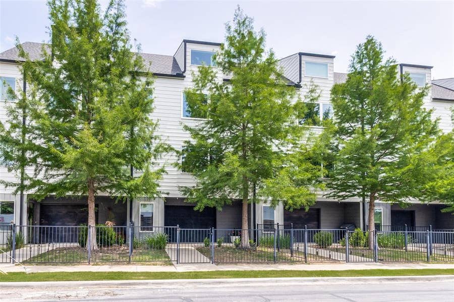Property photo for 1430 Grigsby Avenue, #104, Dallas, TX