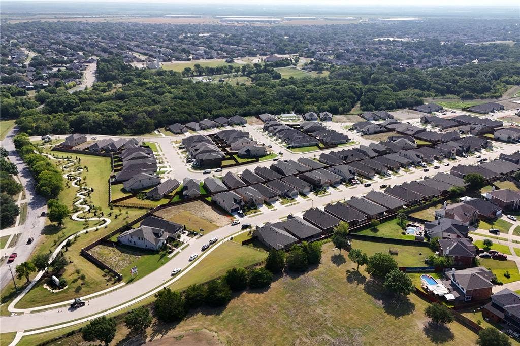 2032 Paradise Valley Drive, Mesquite, TX 75149 2032 Paradise Valley Drive, Mesquite, TX 75149