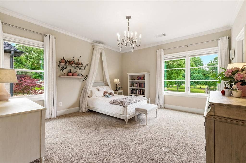 6635 Park Lane, Dallas, TX 75225 6635 Park Lane, Dallas, TX 75225