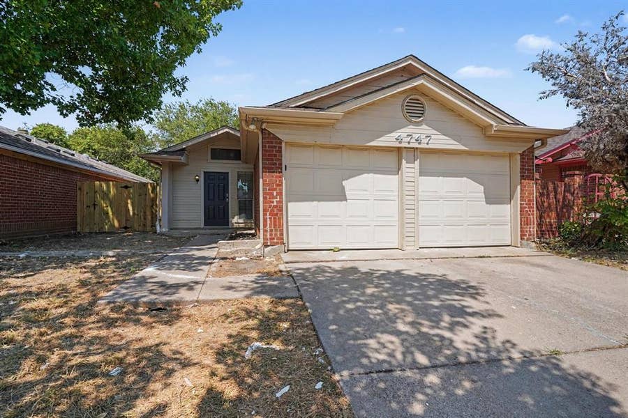 Property photo for 4747 Poppy Drive E, Fort Worth, TX