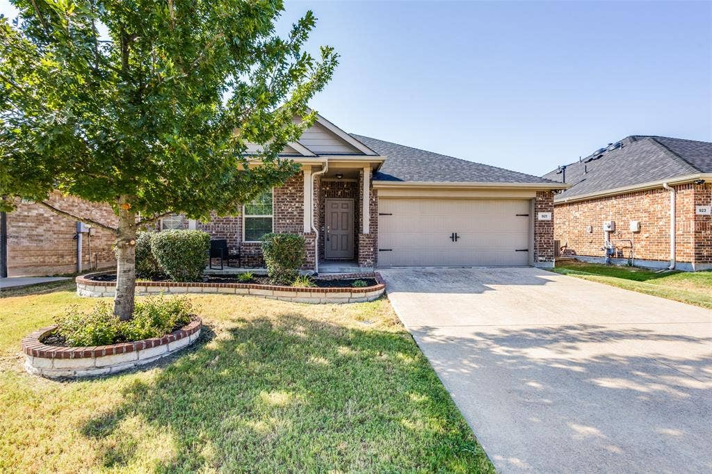 921 Evergreen Street, Princeton, TX 75407