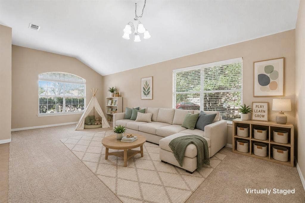 655 Campolina Drive, Grand Prairie, TX 75052 655 Campolina Drive, Grand Prairie, TX 75052