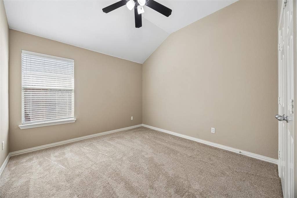 655 Campolina Drive, Grand Prairie, TX 75052 655 Campolina Drive, Grand Prairie, TX 75052