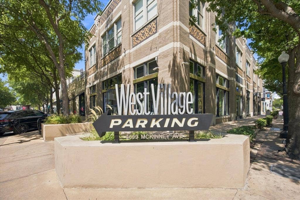 4011 Cole Avenue, #111, Dallas, TX 75204 Approximately a 5 minute walk to the shops and restaurants at West Village.