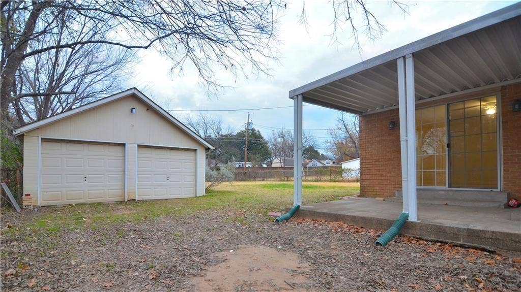 6141 Overlook Drive, Dallas, TX 75227 6141 Overlook Drive, Dallas, TX 75227