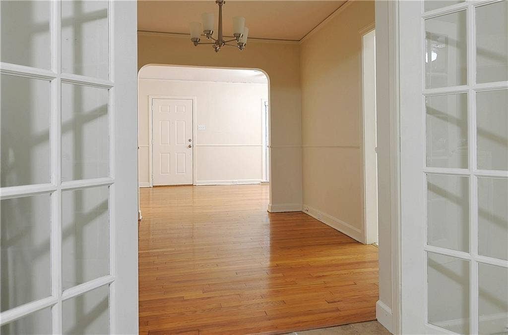 6141 Overlook Drive, Dallas, TX 75227 6141 Overlook Drive, Dallas, TX 75227