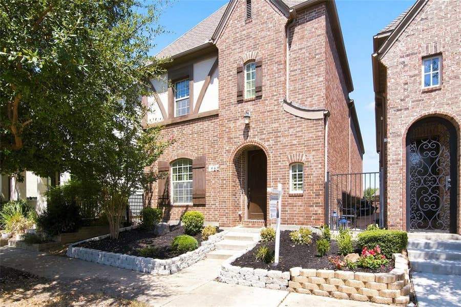 Property photo for 720 Northwood Drive, Flower Mound, TX
