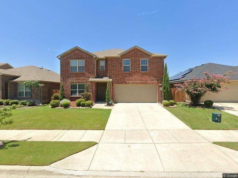 Property photo for 2011 Windsong Drive, Heartland, TX