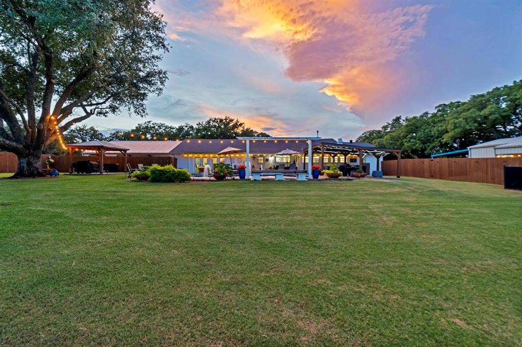 6155 Stephenson Levy Road, Fort Worth, TX 76140 Gorgeous backyard, completely fenced in