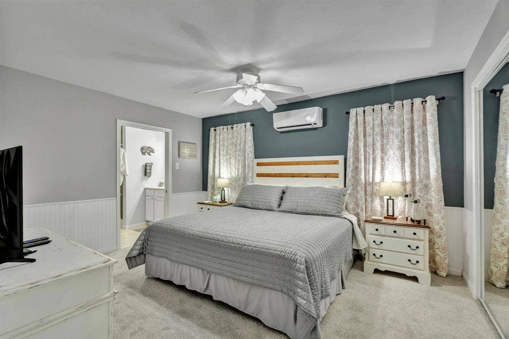 6155 Stephenson Levy Road, Fort Worth, TX 76140 Bedroom featuring a queen size bed and large closet - connected to the bathroom