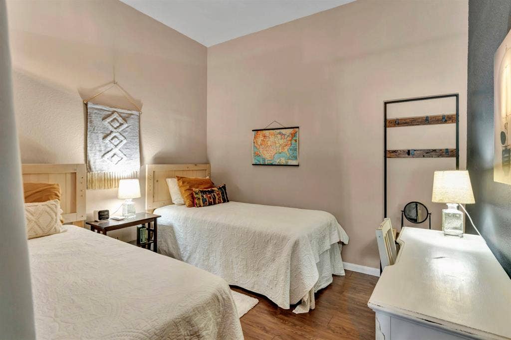 6155 Stephenson Levy Road, Fort Worth, TX 76140 Bonus sleeping room in the guest home