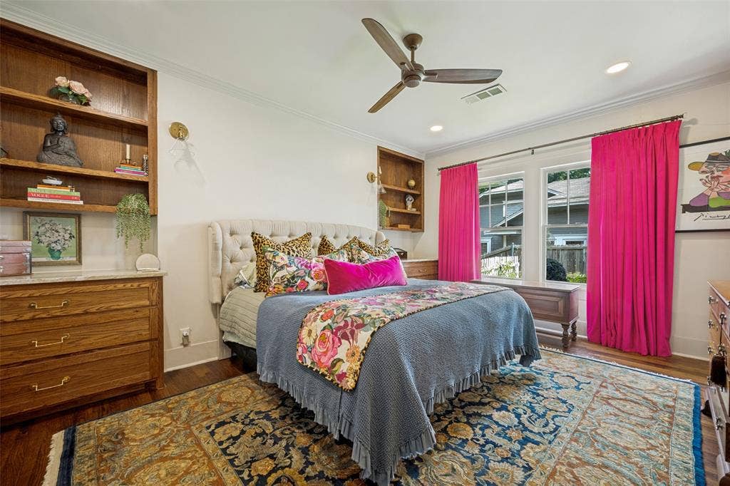 607 W Parkway Street, Denton, TX 76201 607 W Parkway Street, Denton, TX 76201