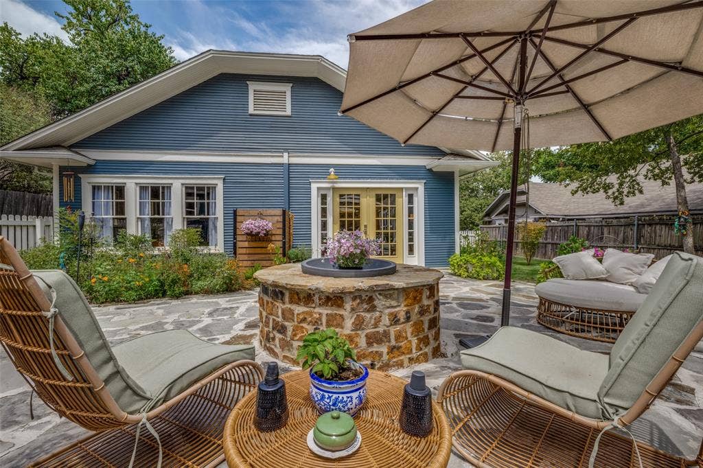 607 W Parkway Street, Denton, TX 76201 607 W Parkway Street, Denton, TX 76201