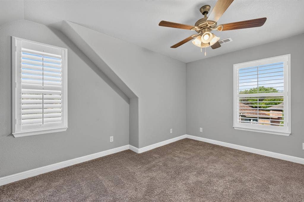 305 Donna Circle, Granbury, TX 76049 305 Donna Circle, Granbury, TX 76049