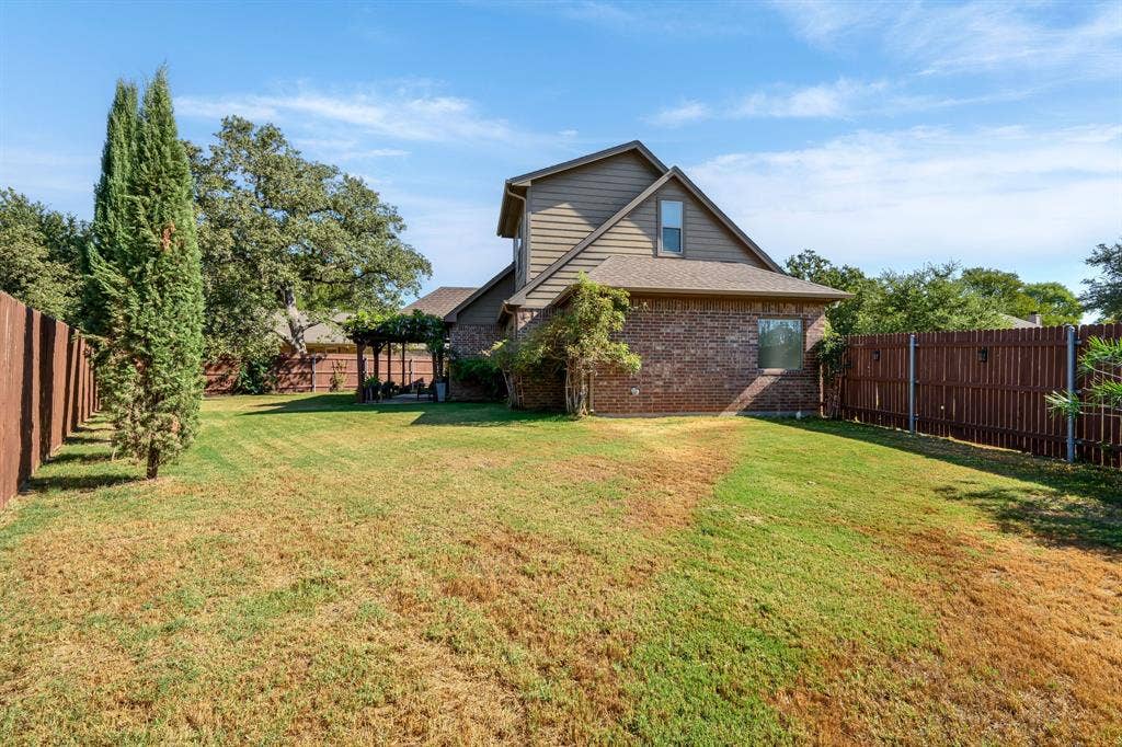 305 Donna Circle, Granbury, TX 76049 305 Donna Circle, Granbury, TX 76049