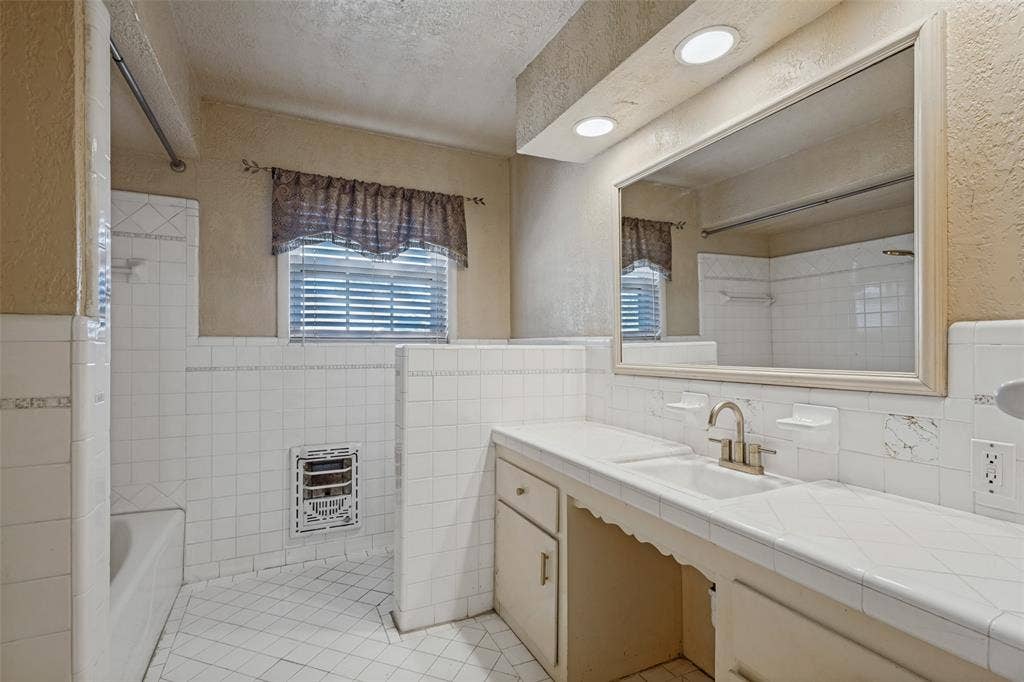 504 Heard Street, McKinney, TX 75069 504 Heard Street, McKinney, TX 75069
