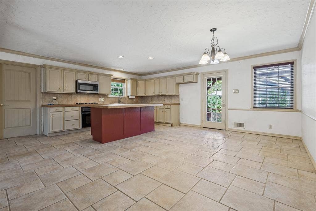 504 Heard Street, McKinney, TX 75069 504 Heard Street, McKinney, TX 75069