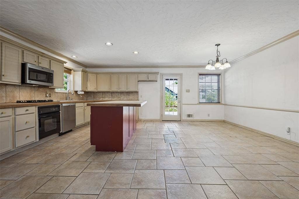 504 Heard Street, McKinney, TX 75069 504 Heard Street, McKinney, TX 75069