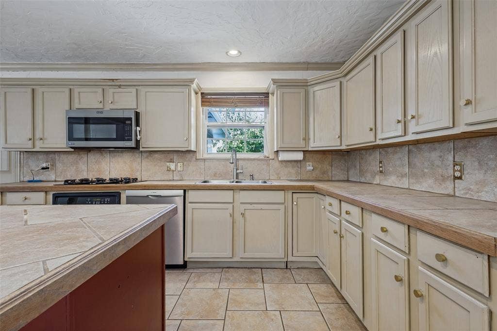 504 Heard Street, McKinney, TX 75069 504 Heard Street, McKinney, TX 75069
