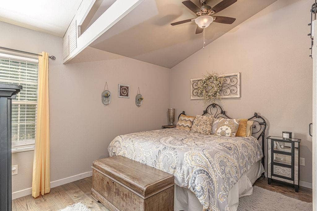 4129 County Road 4111, Campbell, TX 75422 Bedroom 2