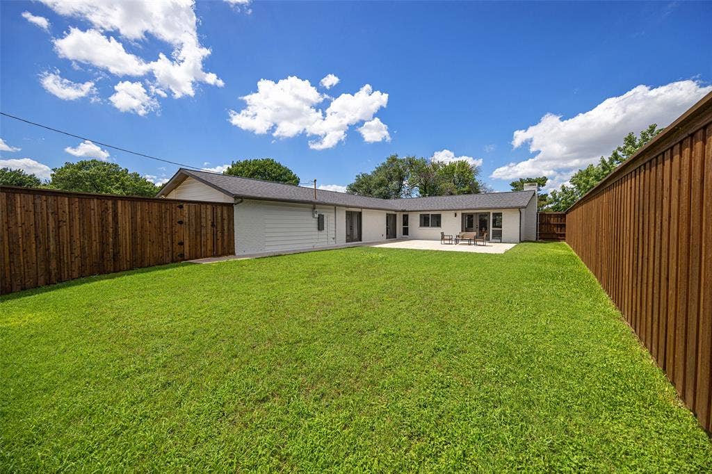 3856 Antigua Drive, Dallas, TX 75244 3856 Antigua Drive, Dallas, TX 75244
