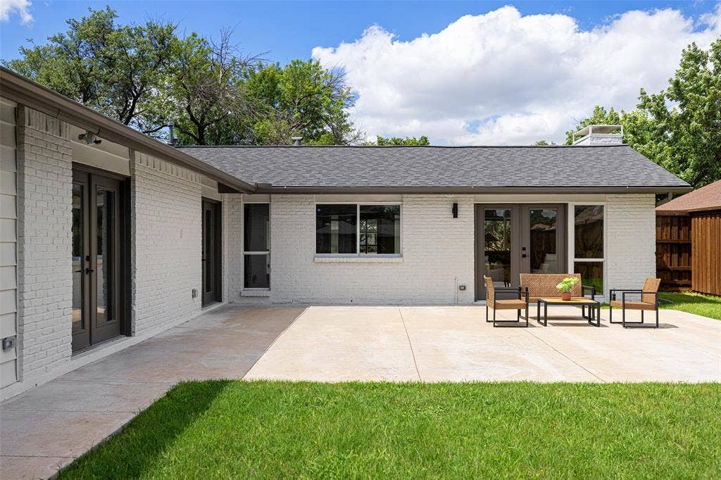 3856 Antigua Drive, Dallas, TX 75244 3856 Antigua Drive, Dallas, TX 75244