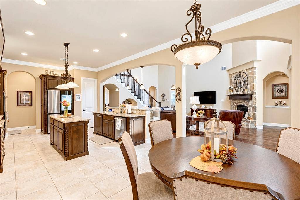 9100 Northampton Drive, North Richland Hills, TX 76182
