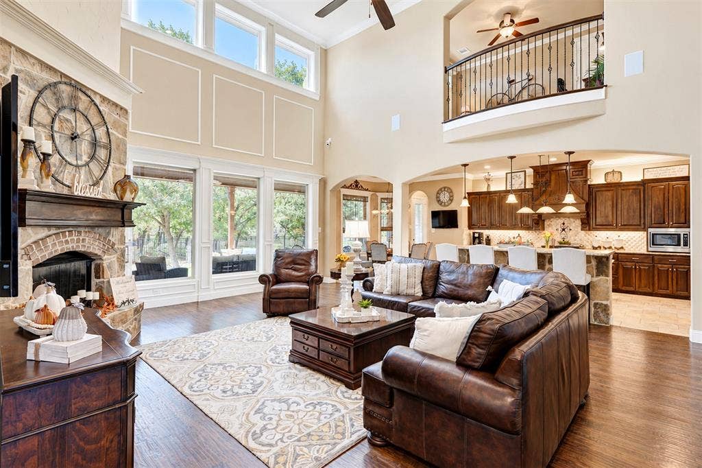 9100 Northampton Drive, North Richland Hills, TX 76182