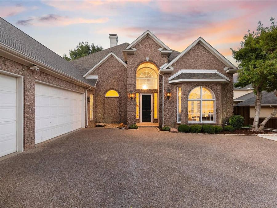 Property photo for 6713 Columbine Way, Plano, TX