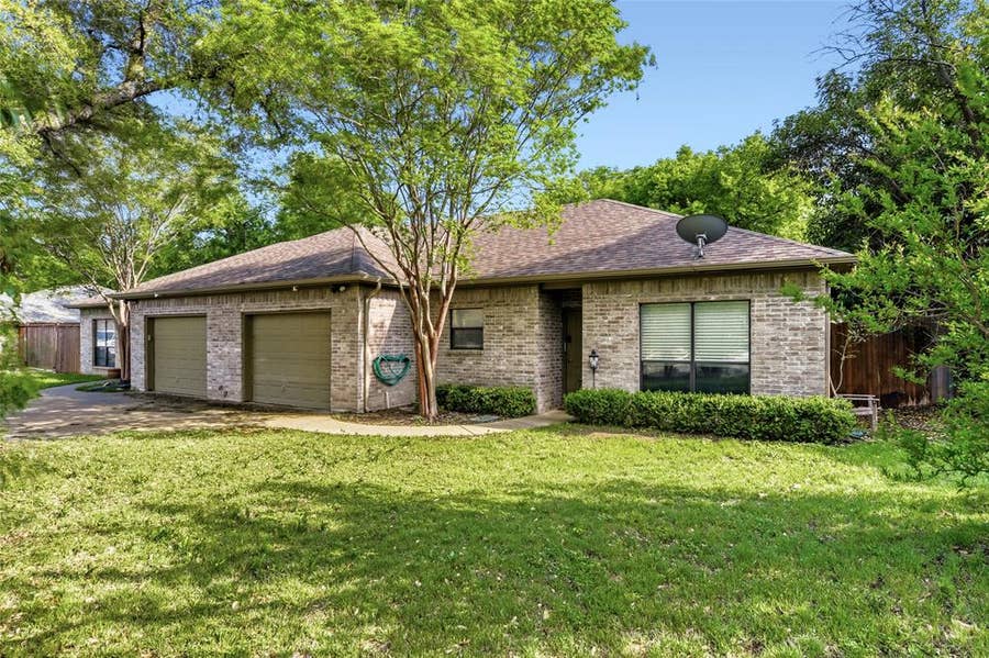 Property photo for 6525 Greenway Road, Fort Worth, TX