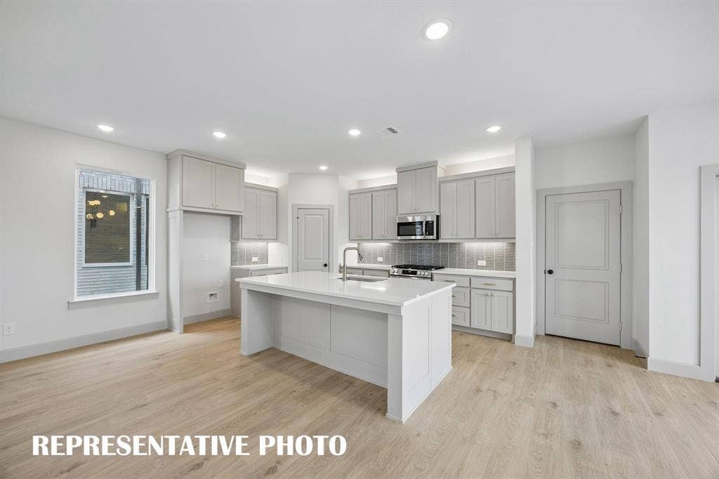 4608 Reveille Drive, McKinney, TX 75071 Light and bright, all the chefs in the family will enjoy ample storage and prep space in this dream kitchen!REPRESENTATIVE PHOTO