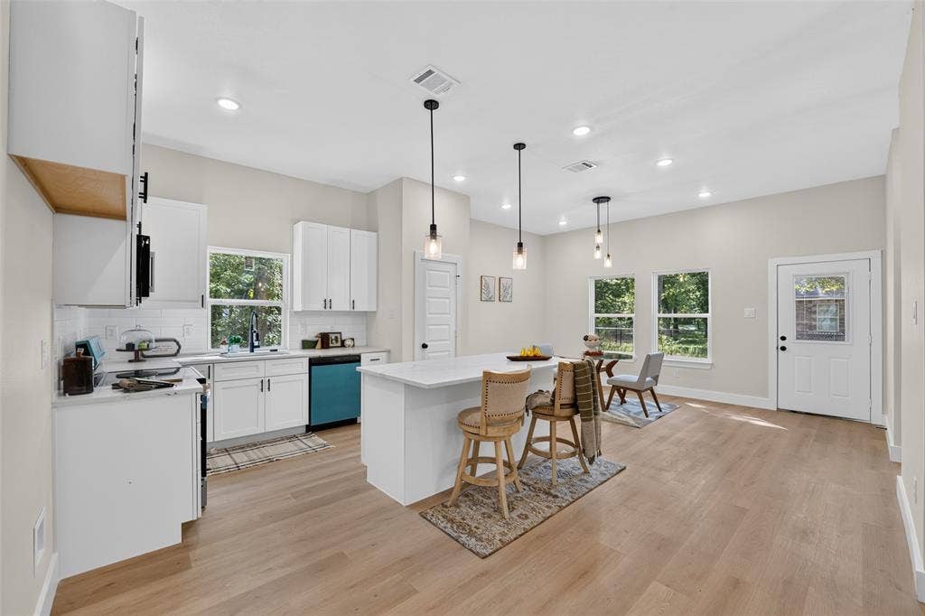 219 W Beachwood Loop, Trinidad, TX 75163 219 W Beachwood Loop, Trinidad, TX 75163