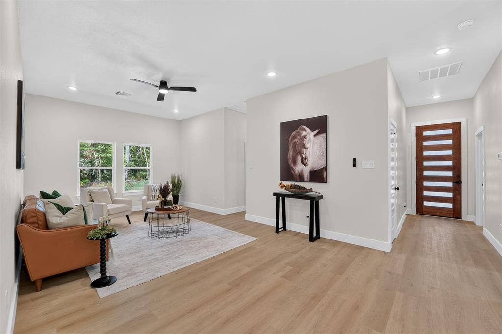 219 W Beachwood Loop, Trinidad, TX 75163 219 W Beachwood Loop, Trinidad, TX 75163