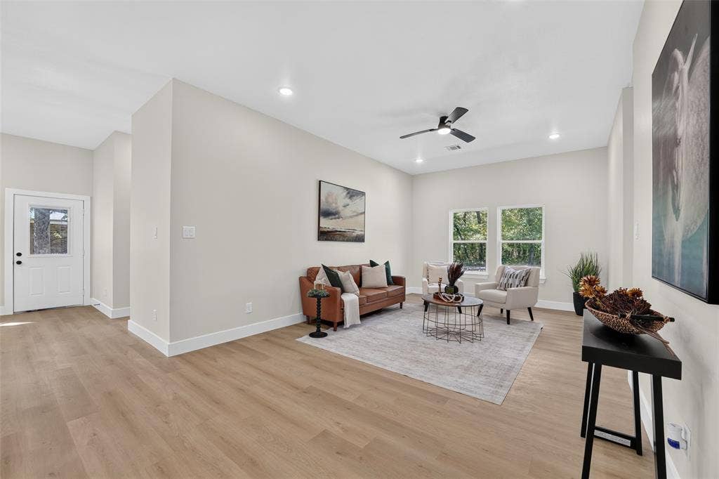 219 W Beachwood Loop, Trinidad, TX 75163 219 W Beachwood Loop, Trinidad, TX 75163