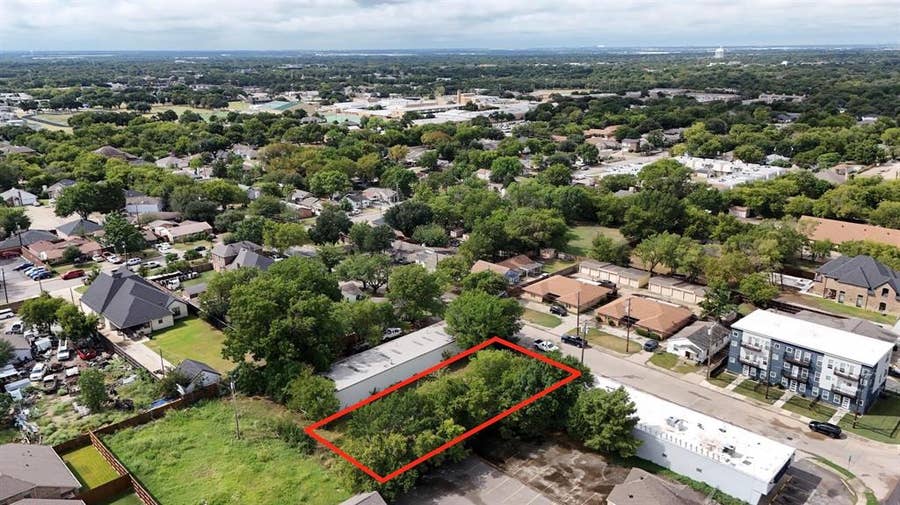 Property photo for 1418 Pearson Street, Irving, TX