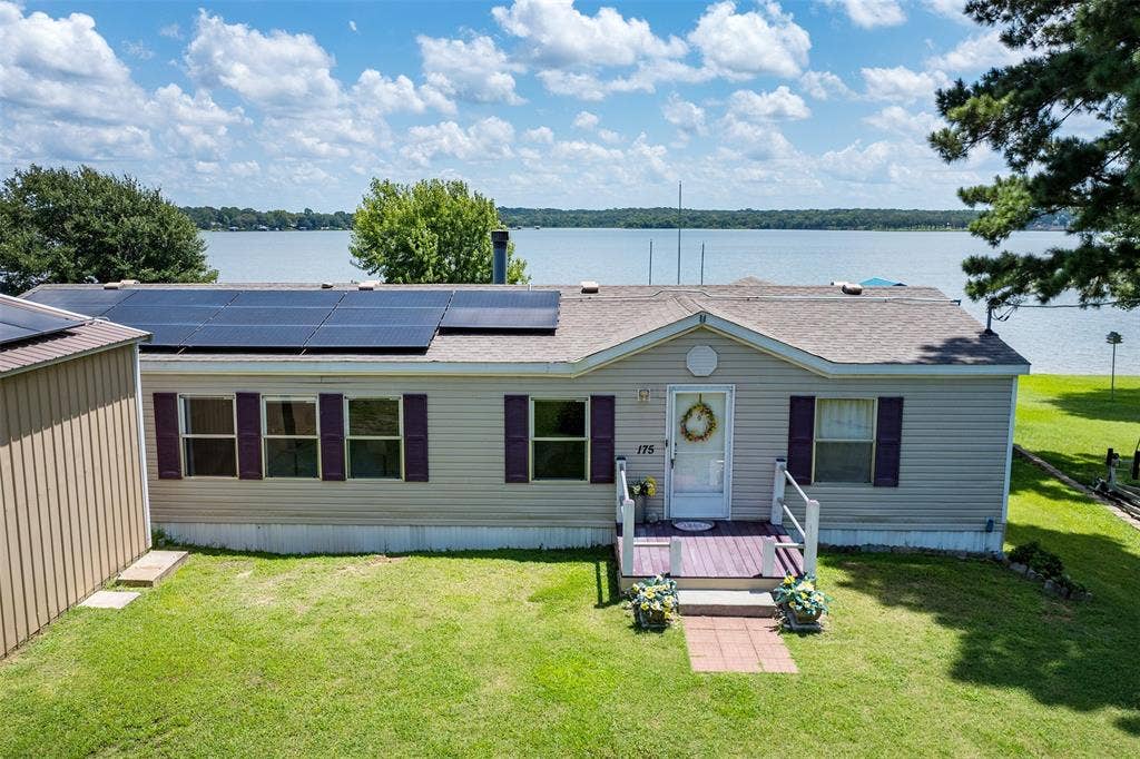 175 Kings Row, Malakoff, TX 75148
