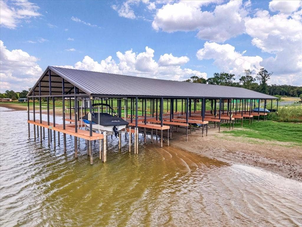 6970 Lakeshore Way, Caney City, TX 75124 6970 Lakeshore Way, Caney City, TX 75124