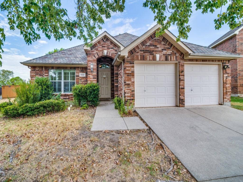 9421 Links Fairway Drive, Rowlett, TX 75089 9421 Links Fairway Drive, Rowlett, TX 75089