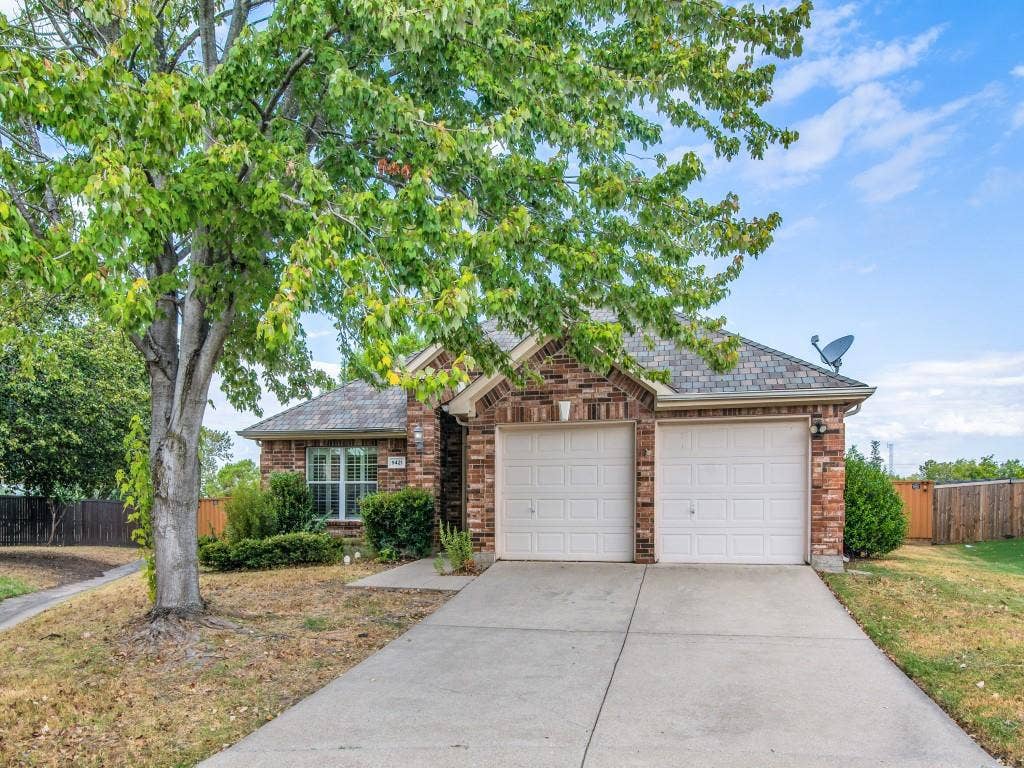 9421 Links Fairway Drive, Rowlett, TX 75089 9421 Links Fairway Drive, Rowlett, TX 75089