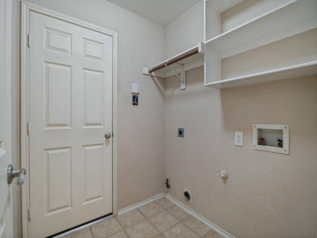 9421 Links Fairway Drive, Rowlett, TX 75089 9421 Links Fairway Drive, Rowlett, TX 75089