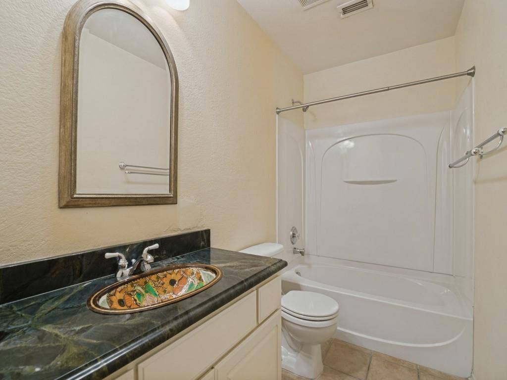 9421 Links Fairway Drive, Rowlett, TX 75089 9421 Links Fairway Drive, Rowlett, TX 75089