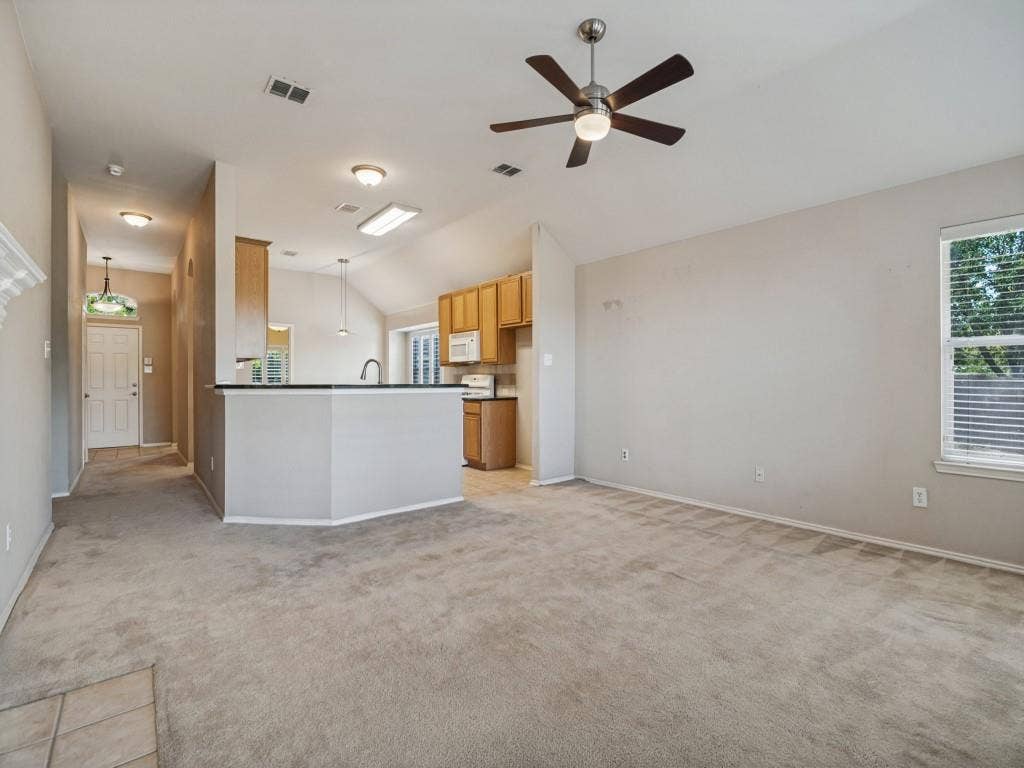 9421 Links Fairway Drive, Rowlett, TX 75089 9421 Links Fairway Drive, Rowlett, TX 75089