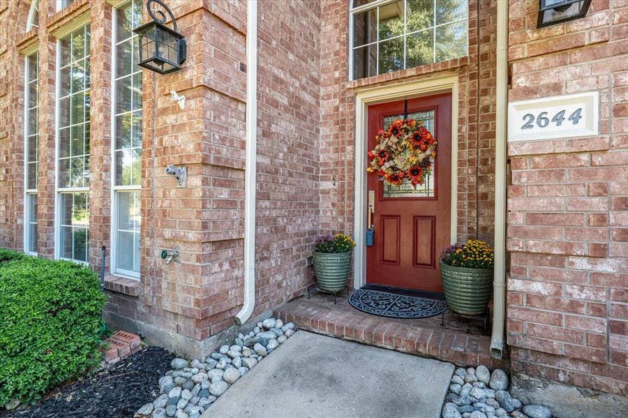 Property photo for 2644 Newcastle Drive, Carrollton, TX