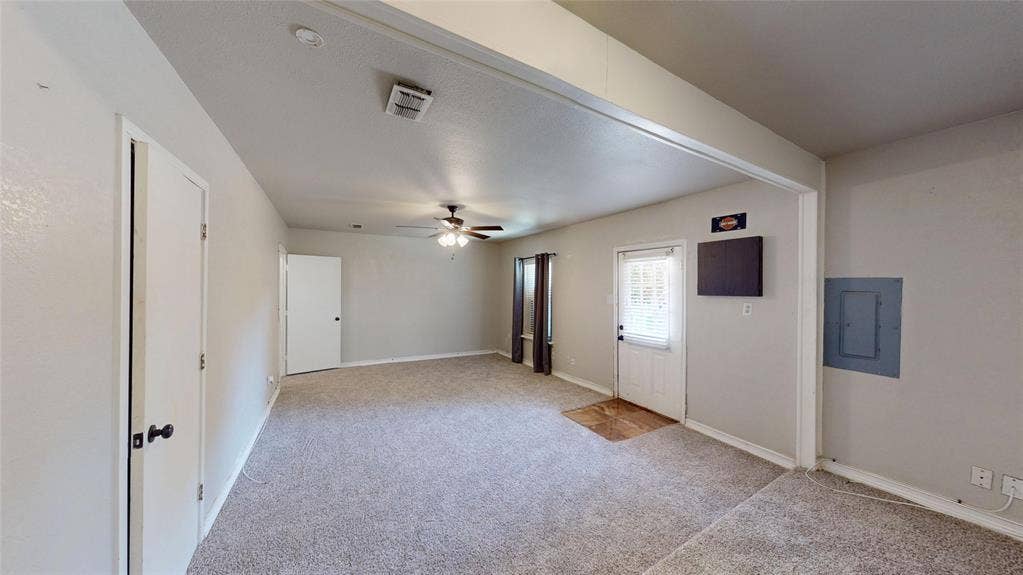 4270 Sir Lancelot Circle, Midlothian, TX 76065 4270 Sir Lancelot Circle, Midlothian, TX 76065